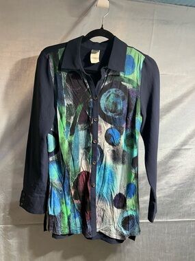 DOLCEZZA Navy Button-Front Blouse with Blue & Green Abstract Circle Print